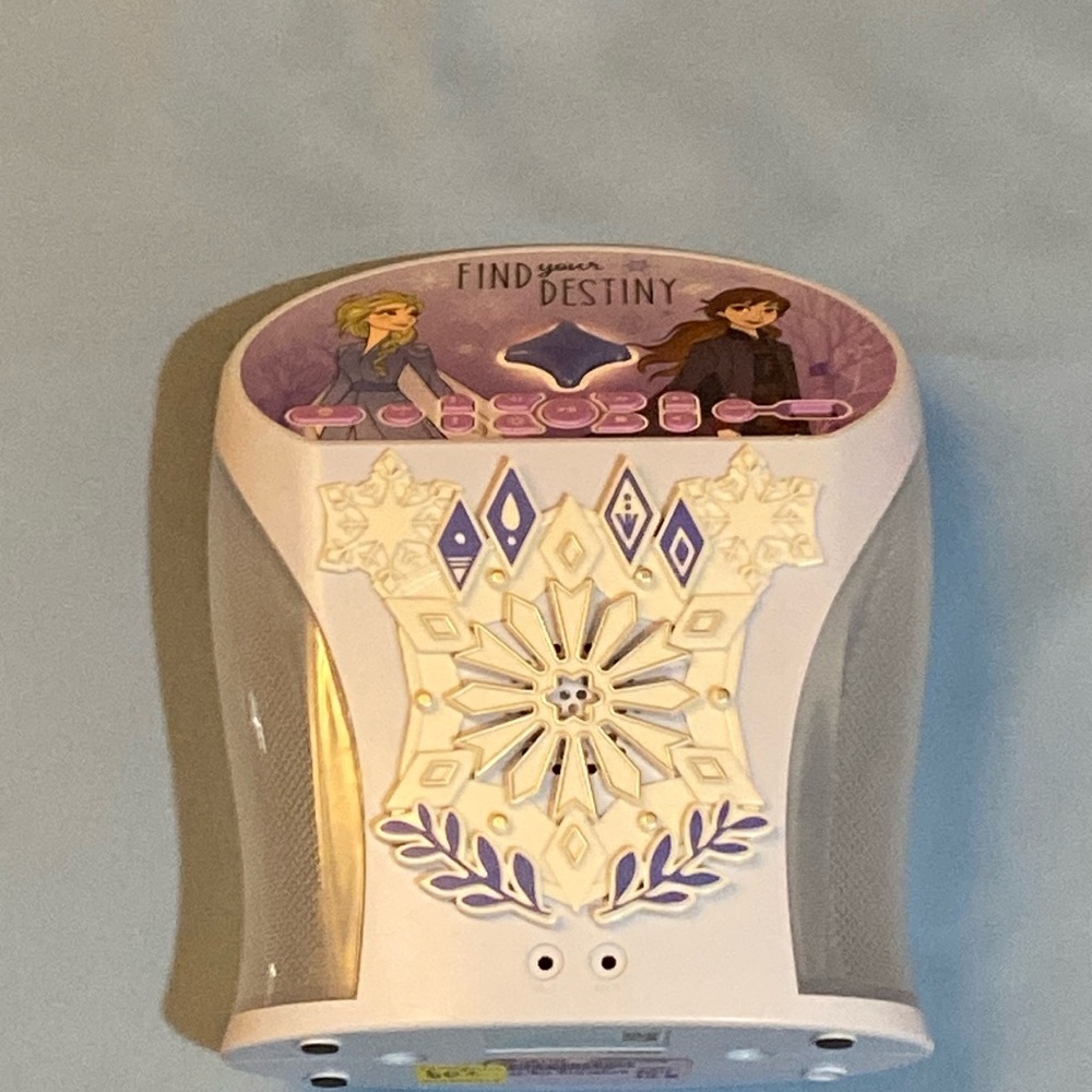 eKids Frozen Bluetooth Karaoke Machine missing cords and microphone